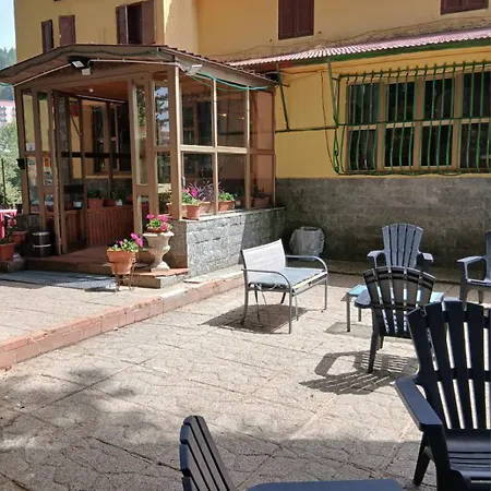 Hotel Dei Pini 2*